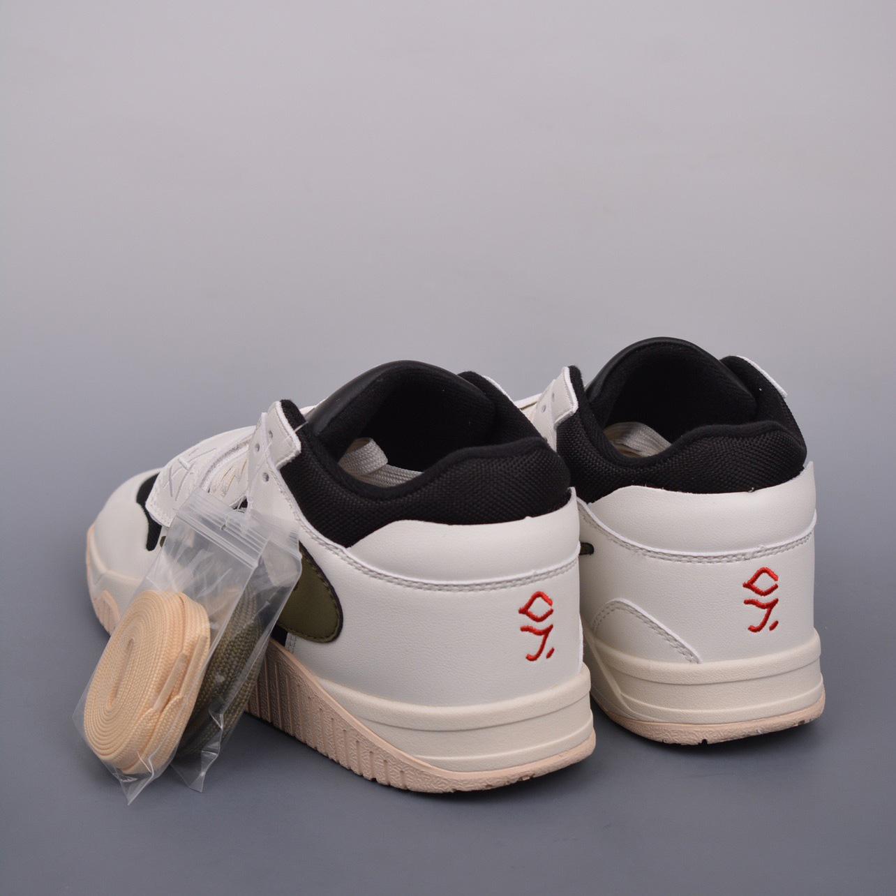 Travis Scott x Jordan Executive The Check Sneaker FZ8117<br>
 - EUR FASHION