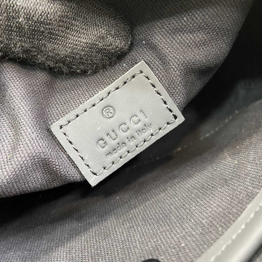 Gucci GG Mini-Schultertasche mit Gummieffekt<br>
 - EUR FASHION