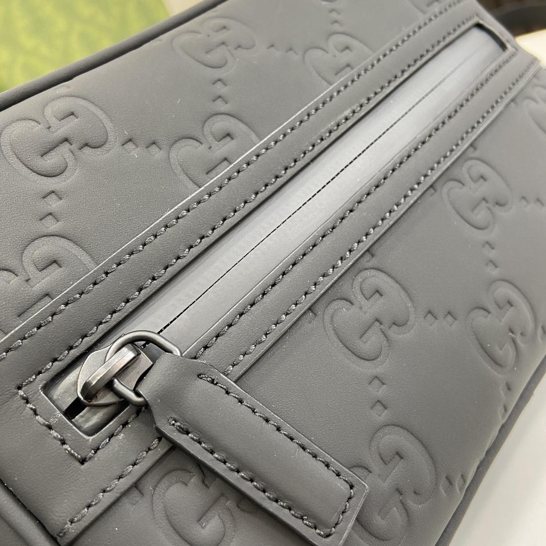 Gucci GG Mini-Schultertasche mit Gummieffekt<br>
 - EUR FASHION