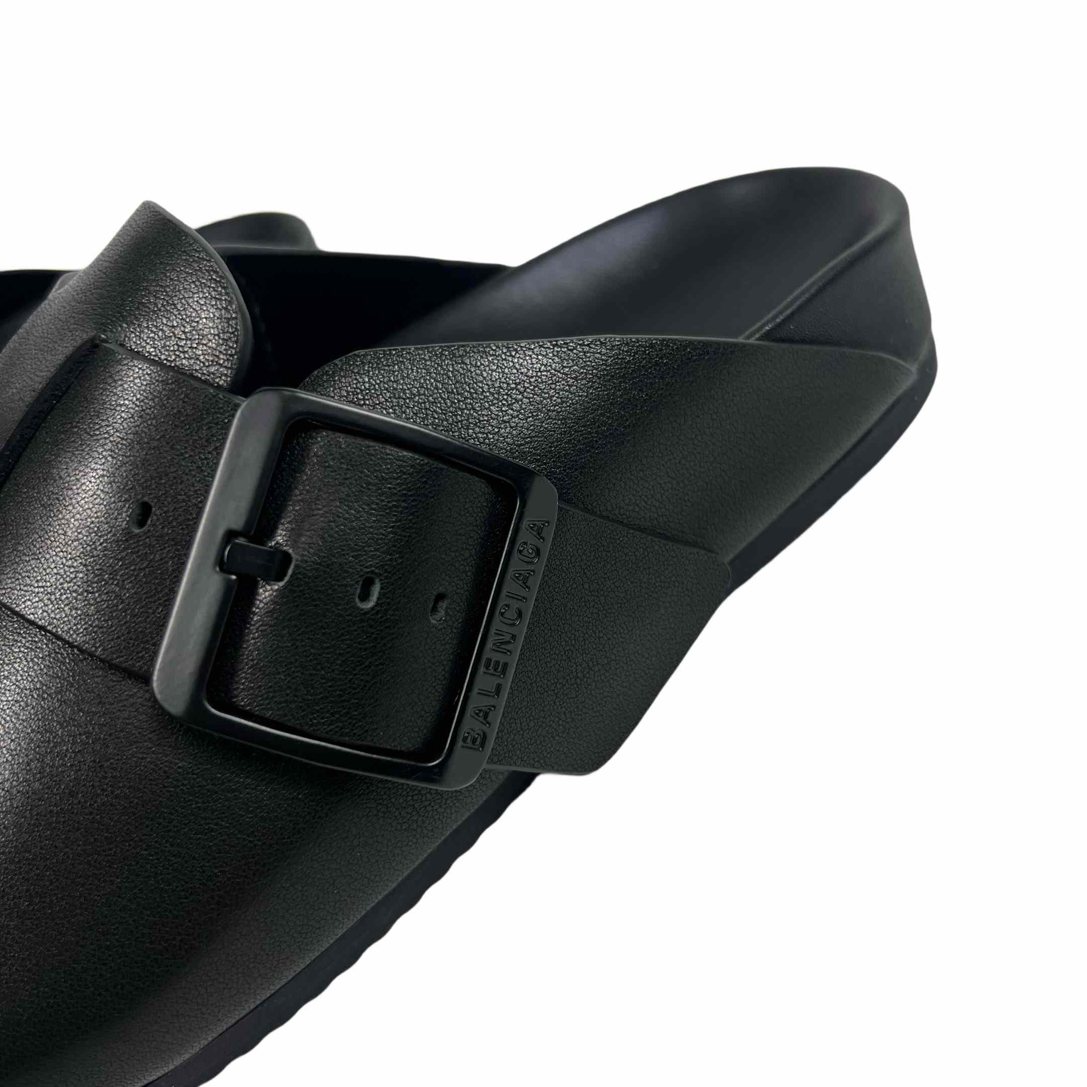 Balenciaga Sunday Mule in Schwarz<br>
 - EUR FASHION