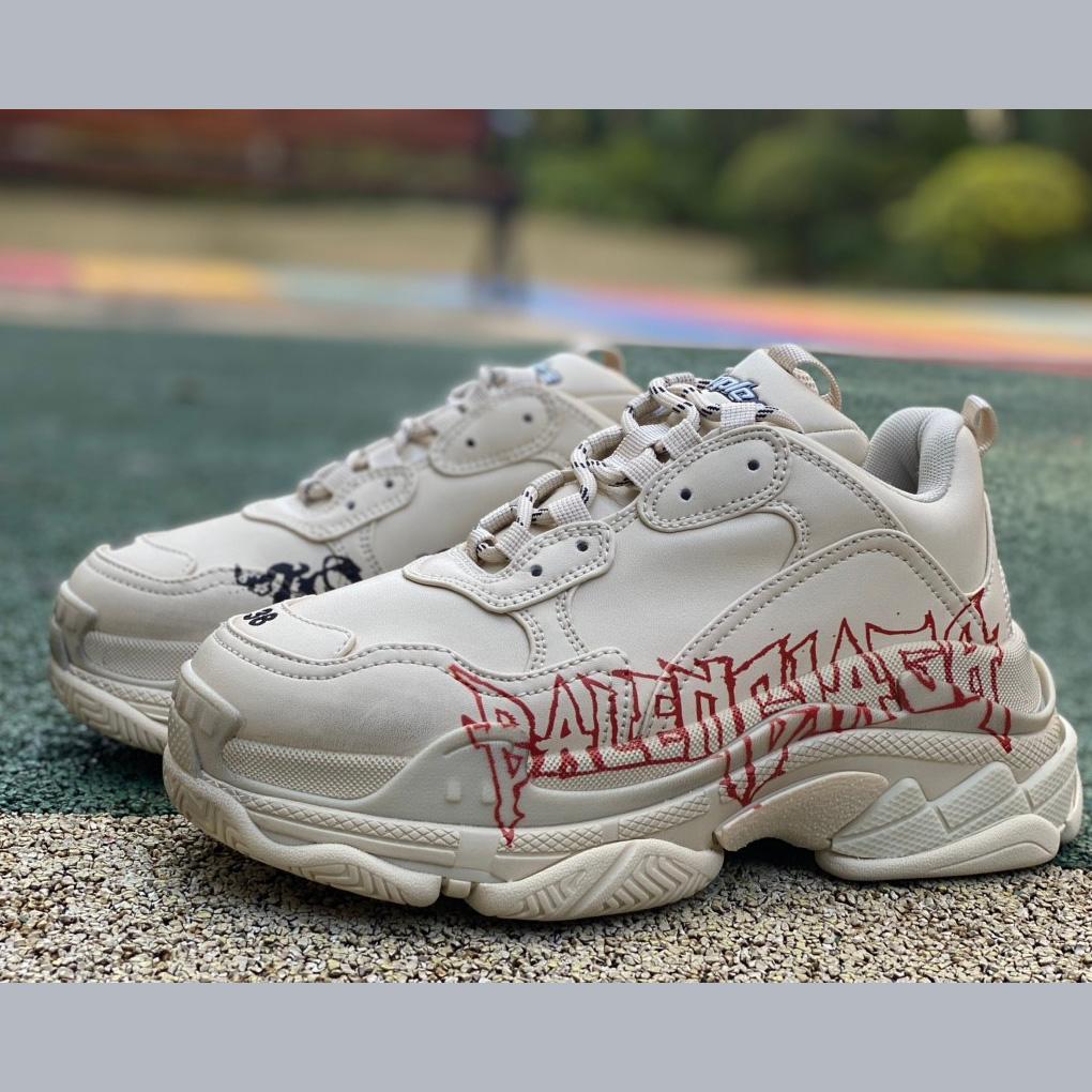 Balenciaga Triple S Sneaker in Weiß/Rot/Schwarz<br>
 - EUR FASHION