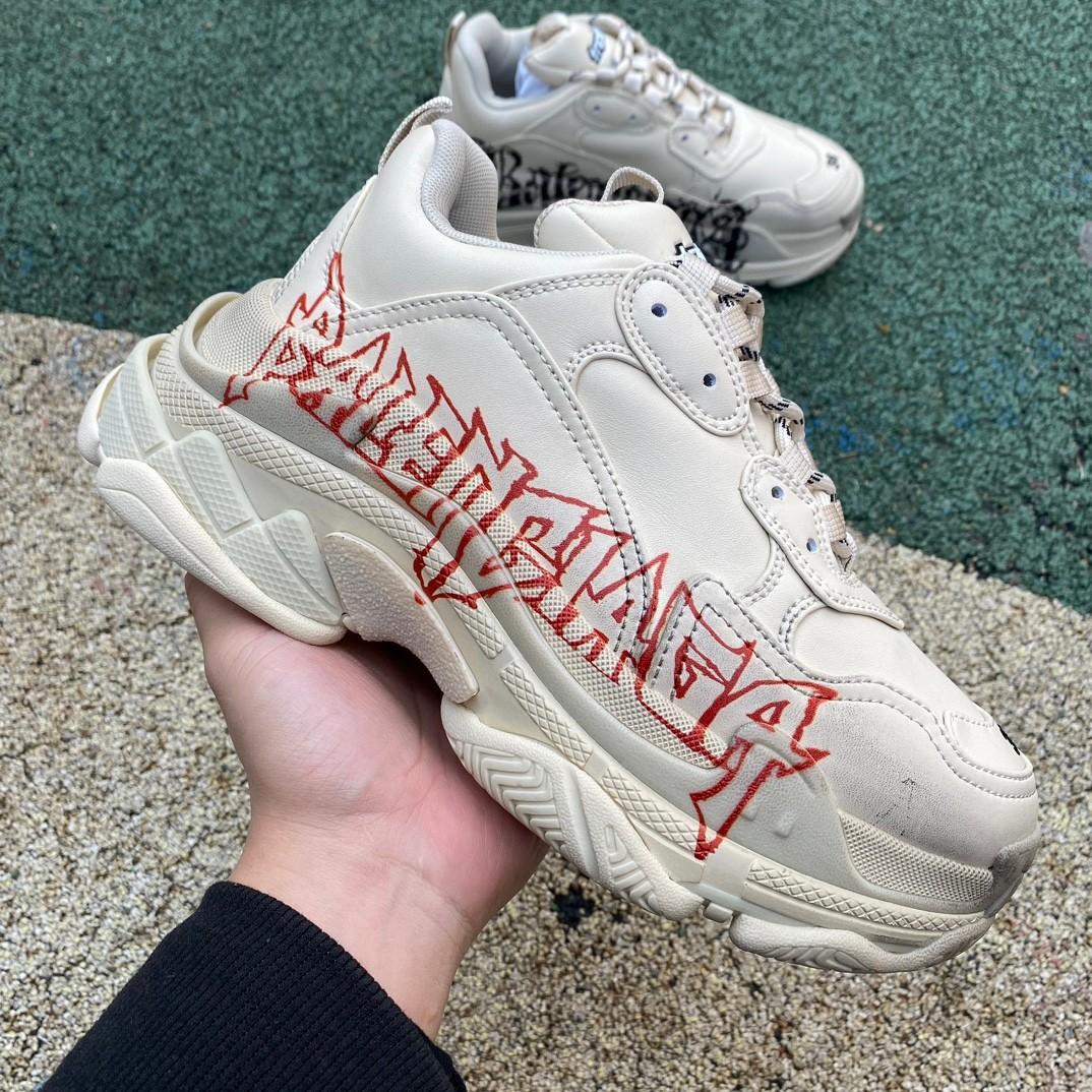 Balenciaga Triple S Sneaker in Weiß/Rot/Schwarz<br>
 - EUR FASHION
