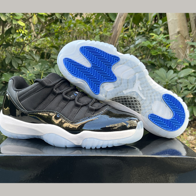 Air Jordan 11 Low „Space Jam“ Sneaker FV5104-004<br>
 - EUR FASHION