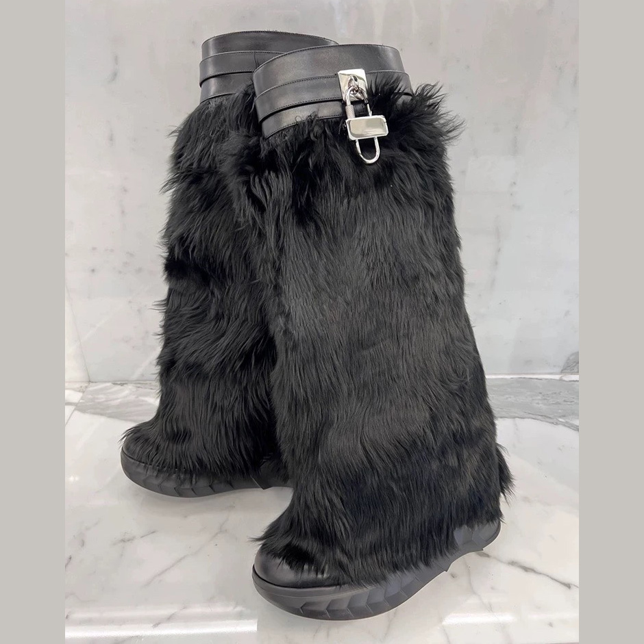 Givenchy Shark Lock Bikerstiefel aus Alpaka<br>
 - EUR FASHION