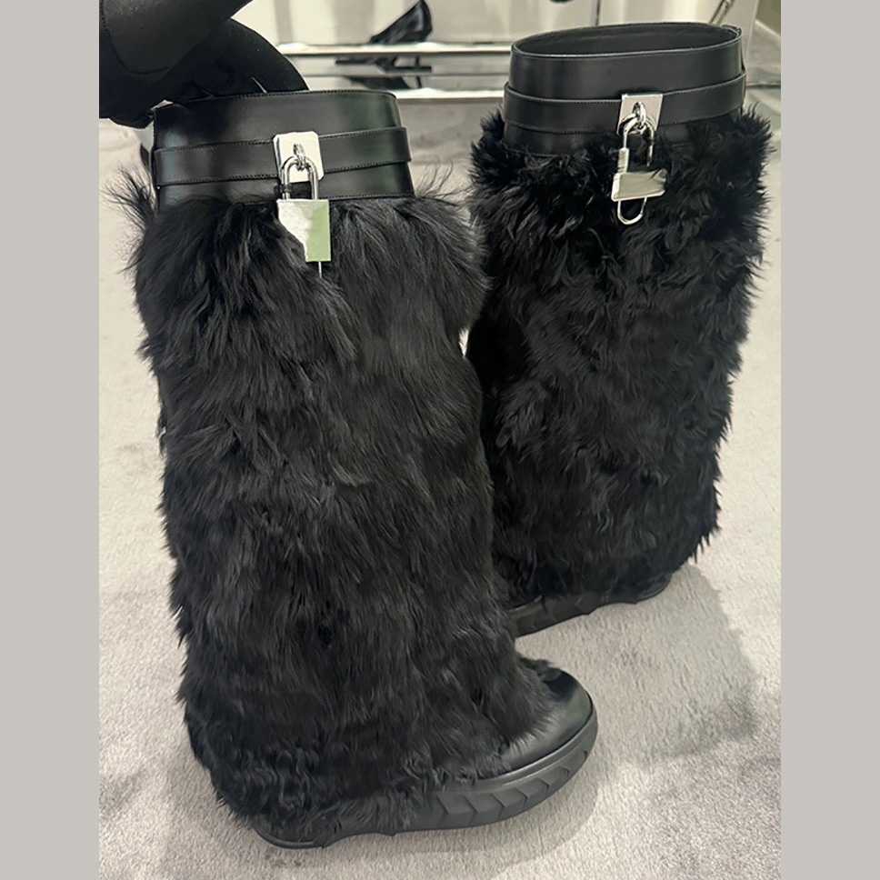Givenchy Shark Lock Bikerstiefel aus Alpaka<br>
 - EUR FASHION