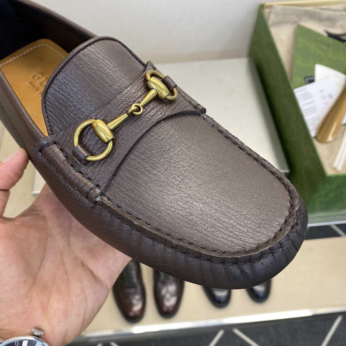 Gucci-Ledertreiber mit Horsebit<br>
 - EUR FASHION