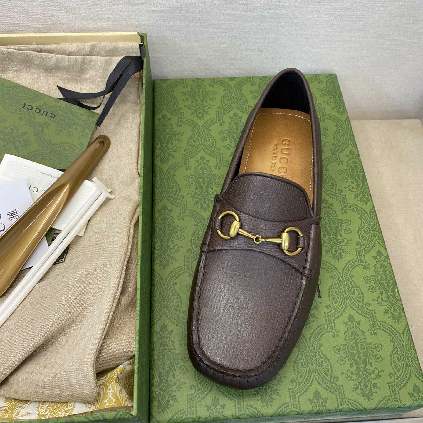 Gucci-Ledertreiber mit Horsebit<br>
 - EUR FASHION