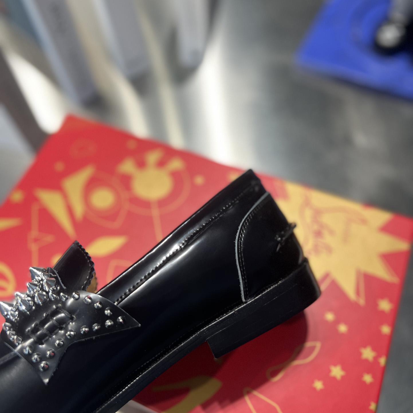 Christian Louboutin Slipper<br>
 - EUR FASHION