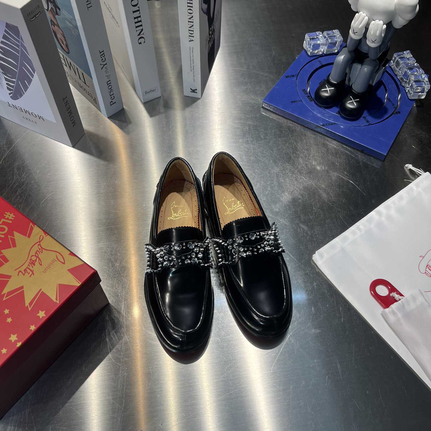 Christian Louboutin Slipper<br>
 - EUR FASHION
