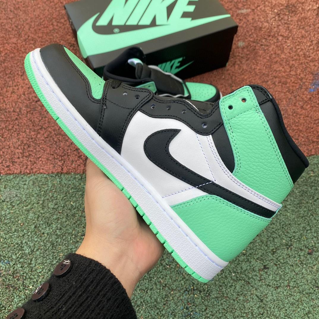 Air Jordan 1 Retro High OG „Green Glow“ Sneaker DZ5485-130<br>
 - EUR FASHION
