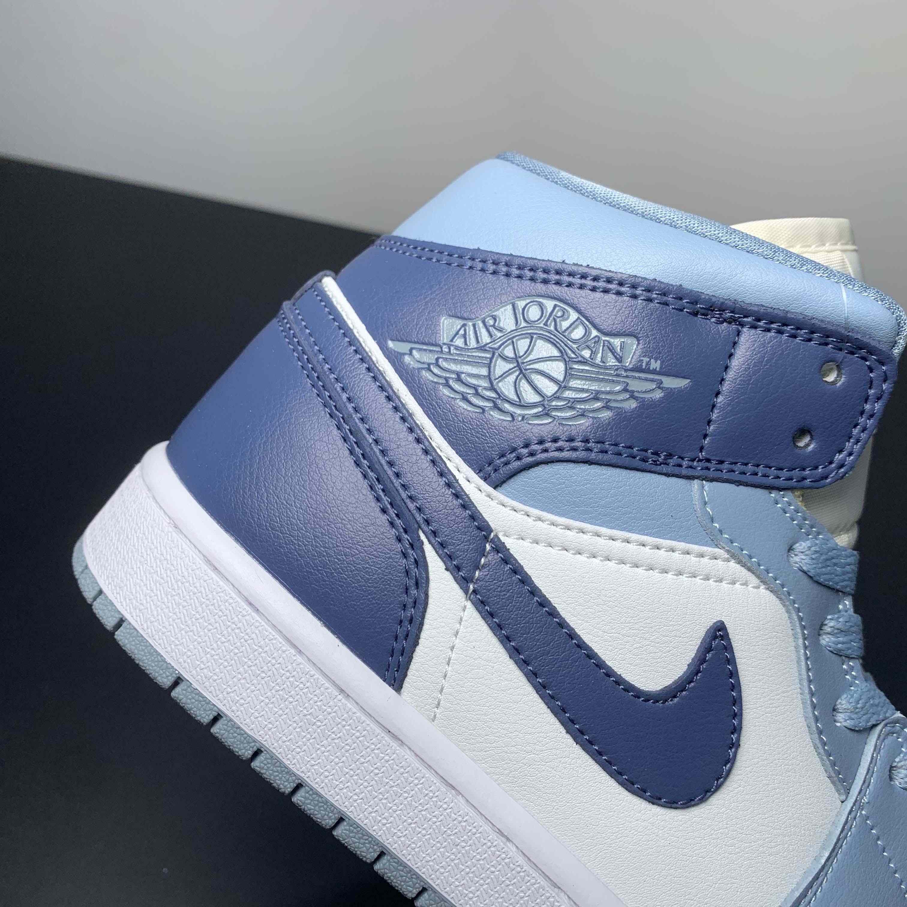 Air Jordan 1 Mid Sneaker BQ6472-140<br>
 - EUR FASHION