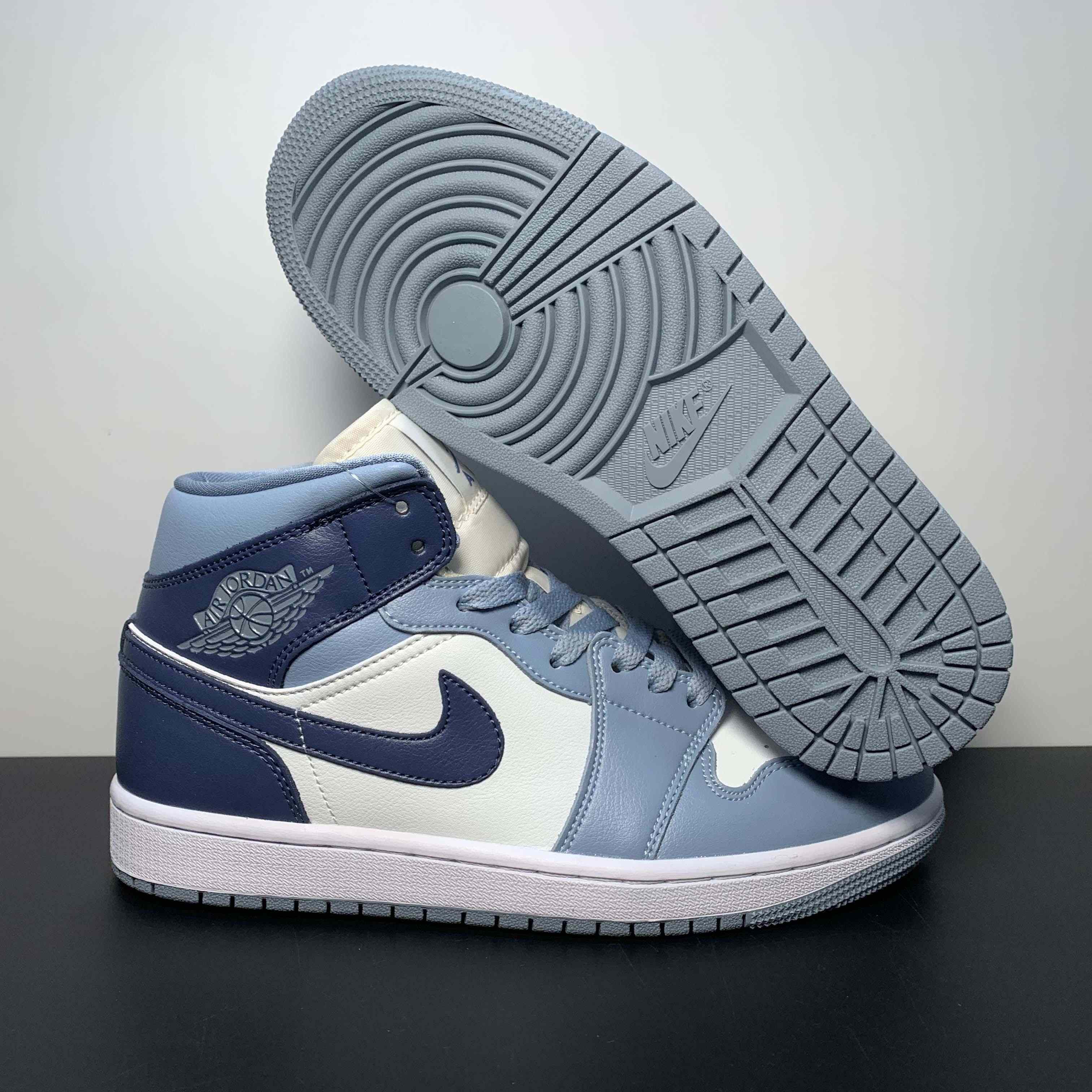 Air Jordan 1 Mid Sneaker BQ6472-140<br>
 - EUR FASHION