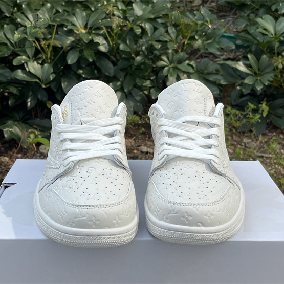 Louis Vuitton X Air Jordan 1 Low Sneaker 1A9V87<br>
 - EUR FASHION