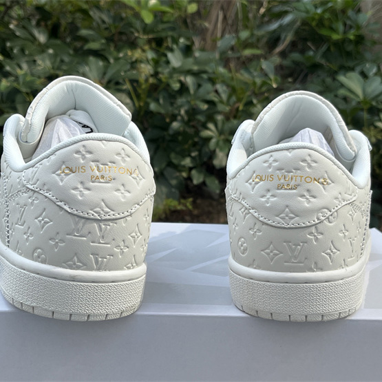 Louis Vuitton X Air Jordan 1 Low Sneaker 1A9V87<br>
 - EUR FASHION