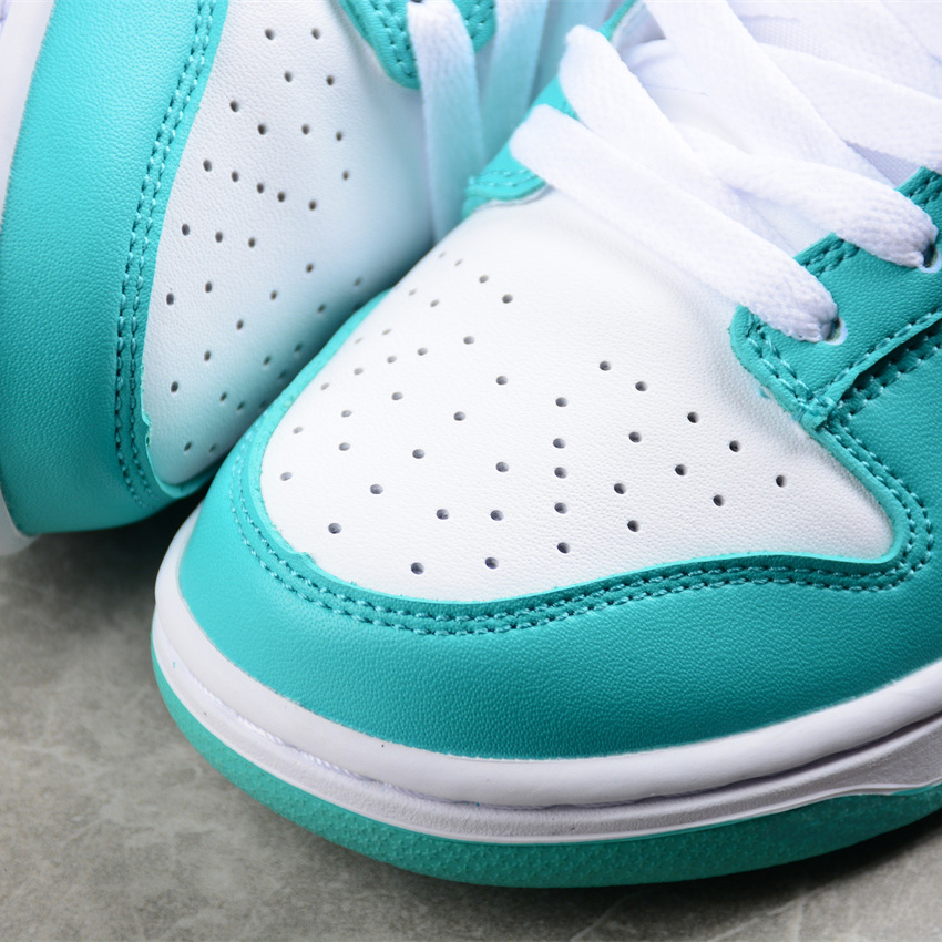Nike Dunk Low Sneakers DV0833-10215<br>
 - EUR FASHION