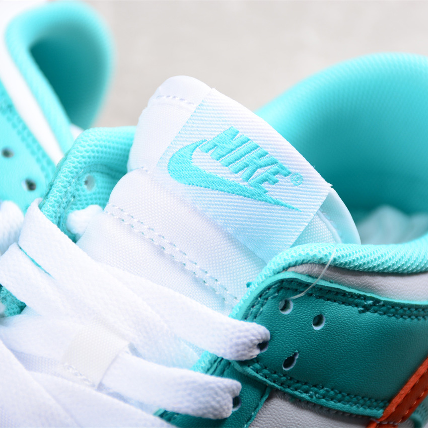 Nike Dunk Low Sneakers DV0833-10215<br>
 - EUR FASHION