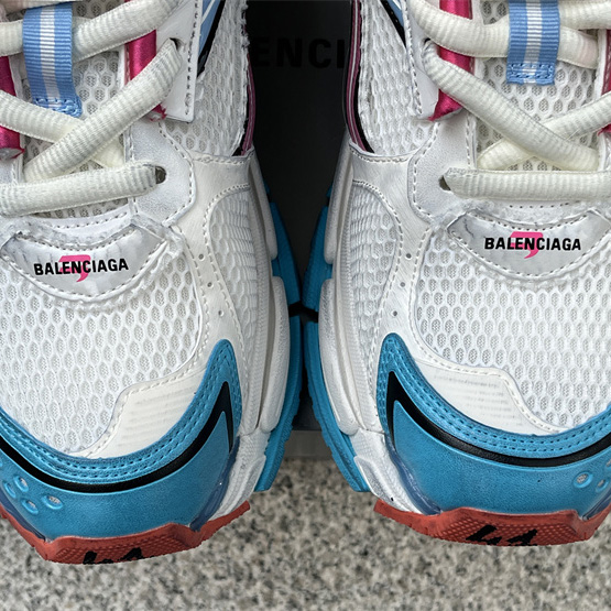 Balenciaga Runner Sneaker<br>
 - EUR FASHION