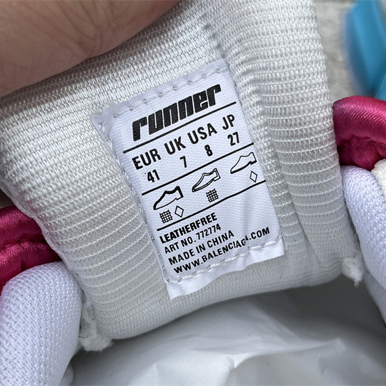 Balenciaga Runner Sneaker<br>
 - EUR FASHION