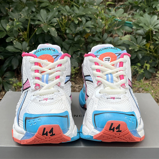 Balenciaga Runner Sneaker<br>
 - EUR FASHION