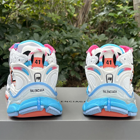 Balenciaga Runner Sneaker<br>
 - EUR FASHION