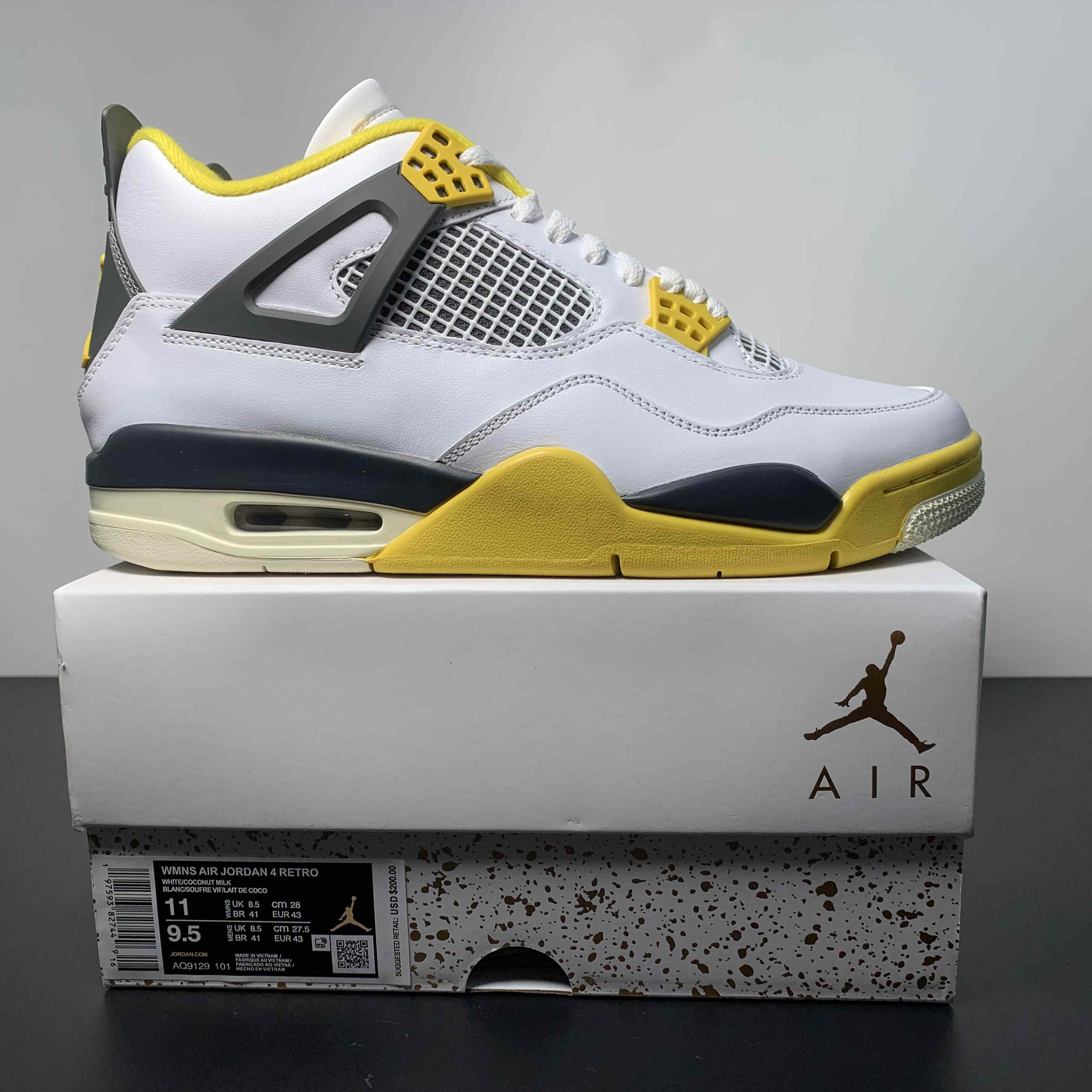 Air Jordan 4 WNNS 