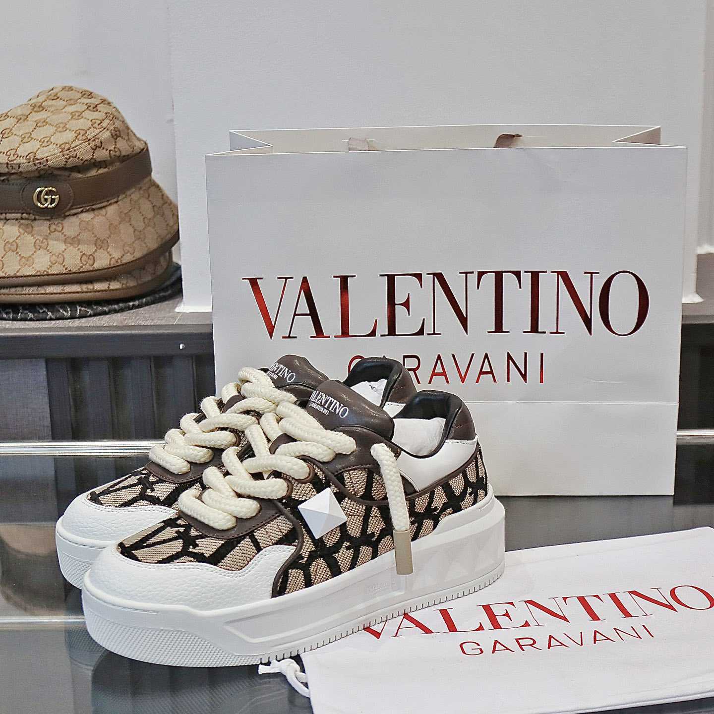 Valenti Garavani One Stud Jacquard-Sneaker<br>
 - EUR FASHION