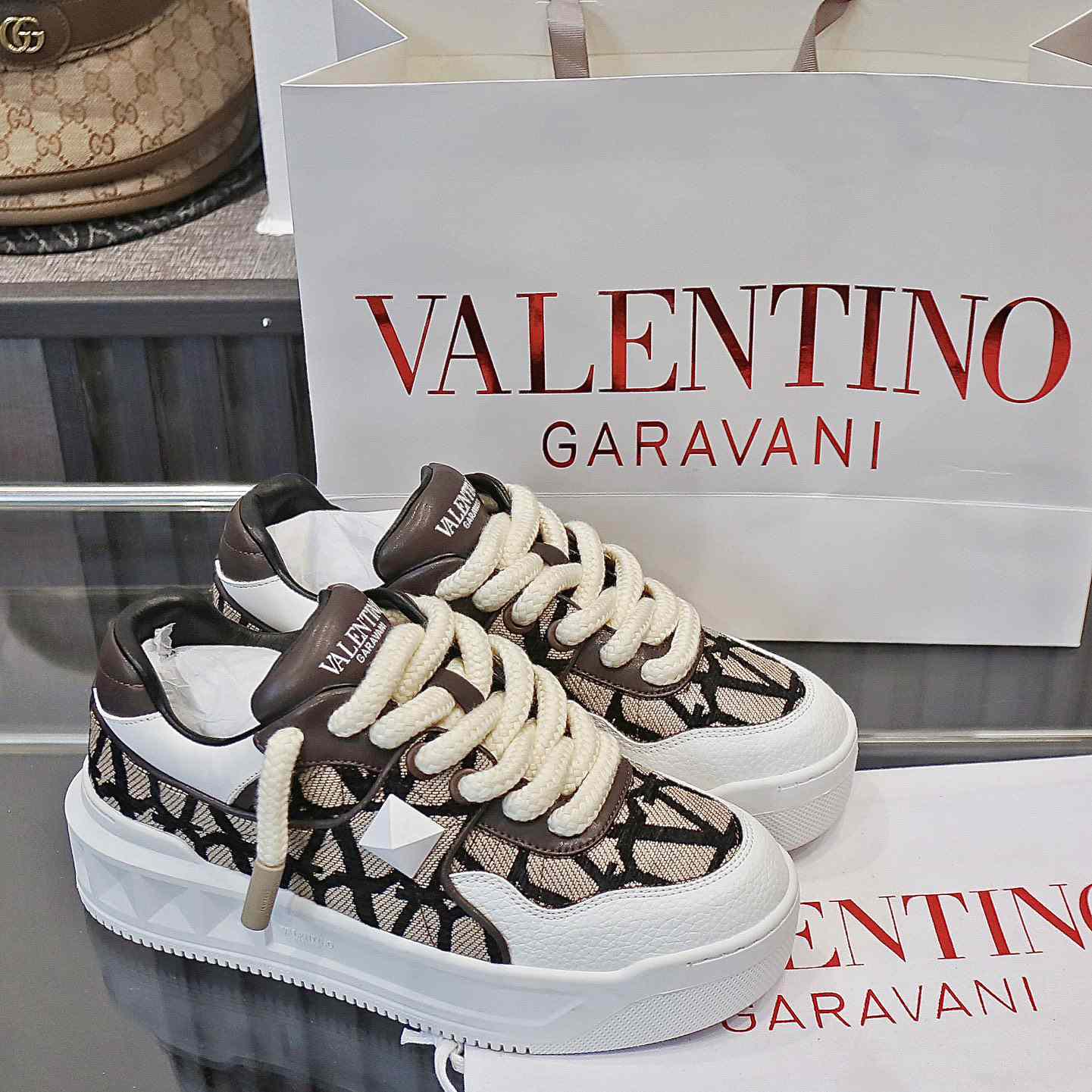 Valenti Garavani One Stud Jacquard-Sneaker<br>
 - EUR FASHION