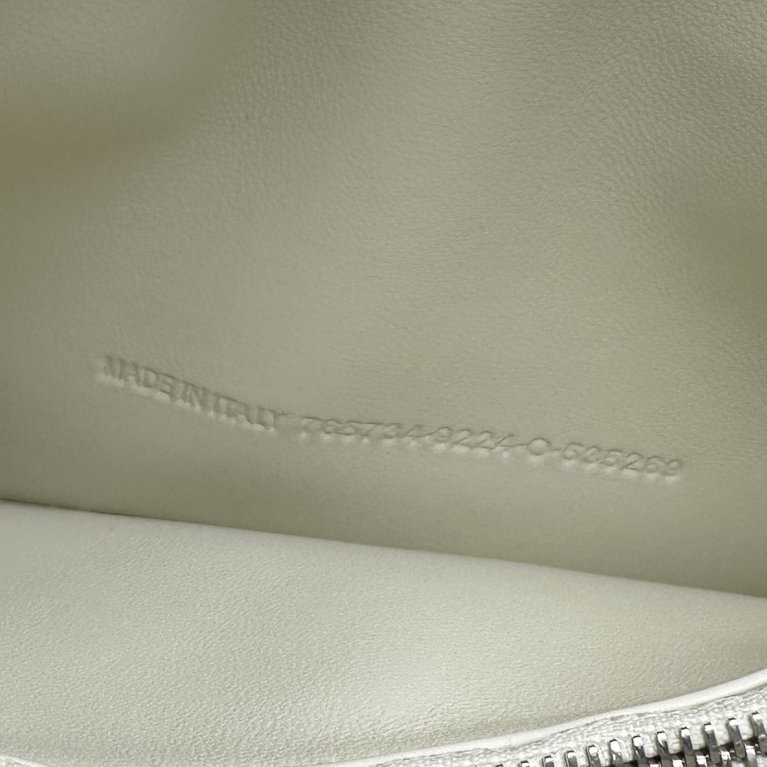 Balenciaga Crush Small Sling Bag für Damen<br>
 - EUR FASHION