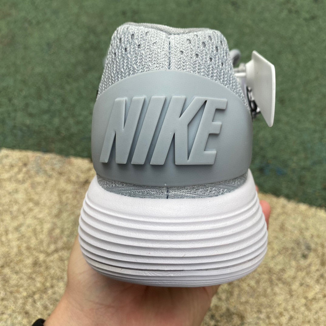 Nike Hyperdunk 2017 Low TB University Sneaker<br>
 - EUR FASHION