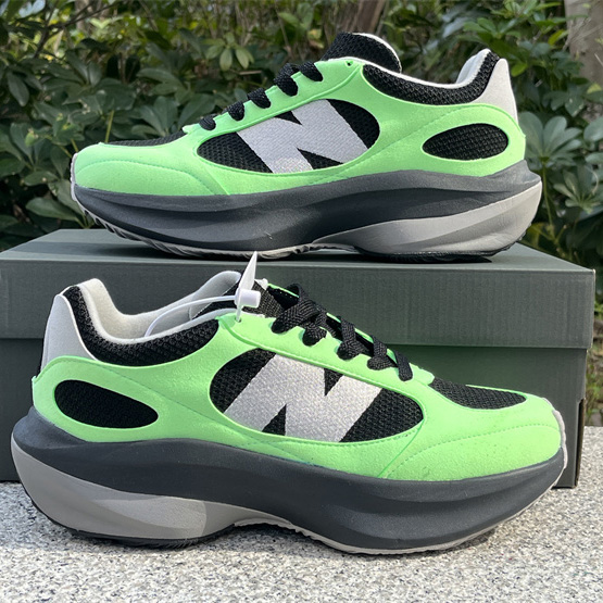 New Balance Warped Runner Sneakers UWRPDKOM<br>
 - EUR FASHION