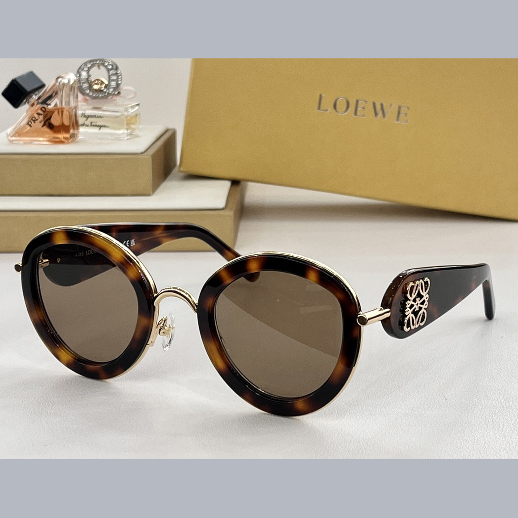 Loewe Metal Daisy Sonnenbrille aus Acetat aus Metall<br>
 - EUR FASHION