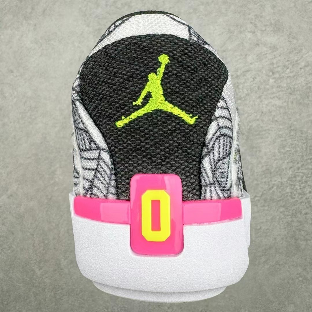 Jordan Tatum 2 „Momma's Boy“ Sneakers FJ6457-001<br>
 - EUR FASHION