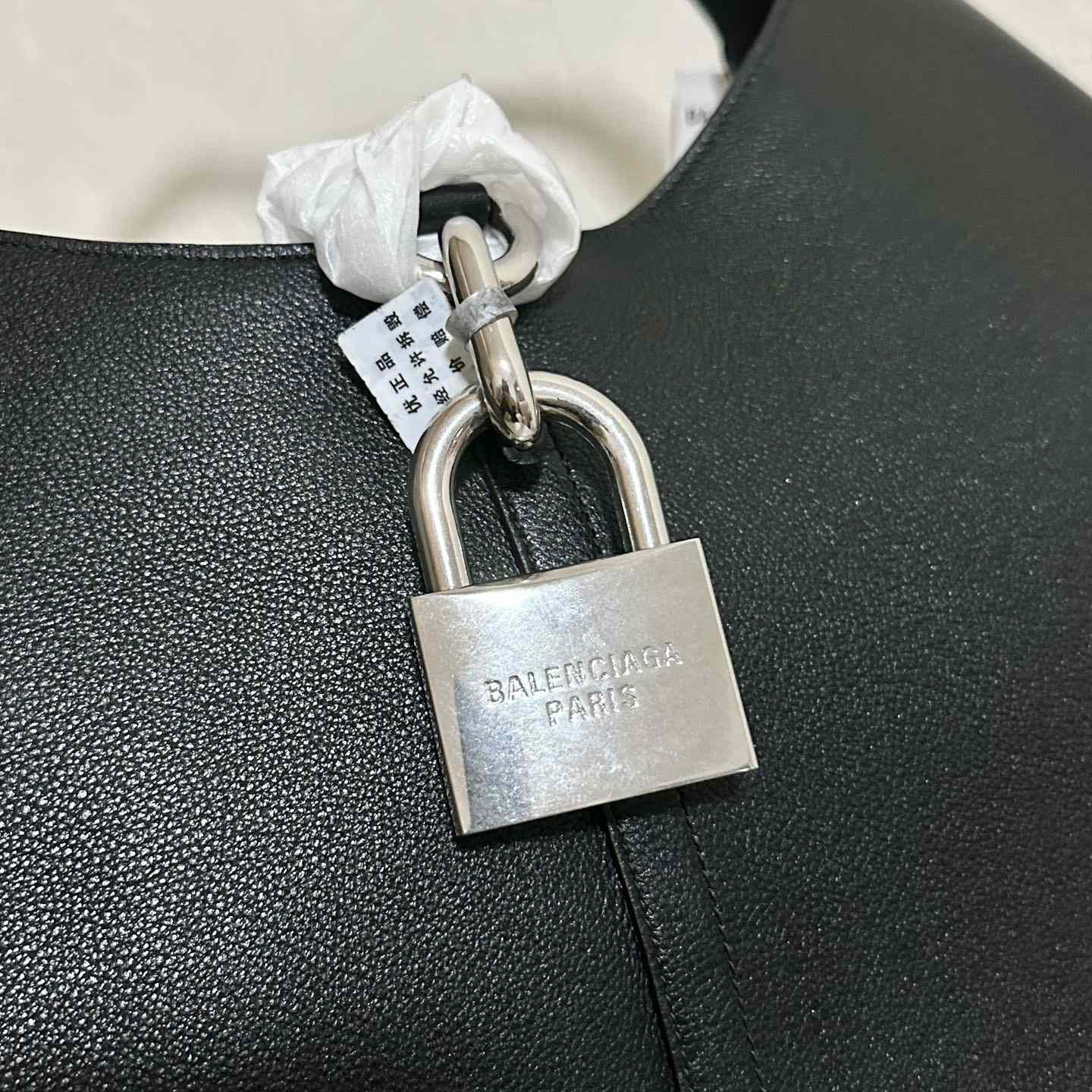 Balenciaga Locker Medium North-South Hobo Bag für Damen in Schwarz<br>
 - EUR FASHION