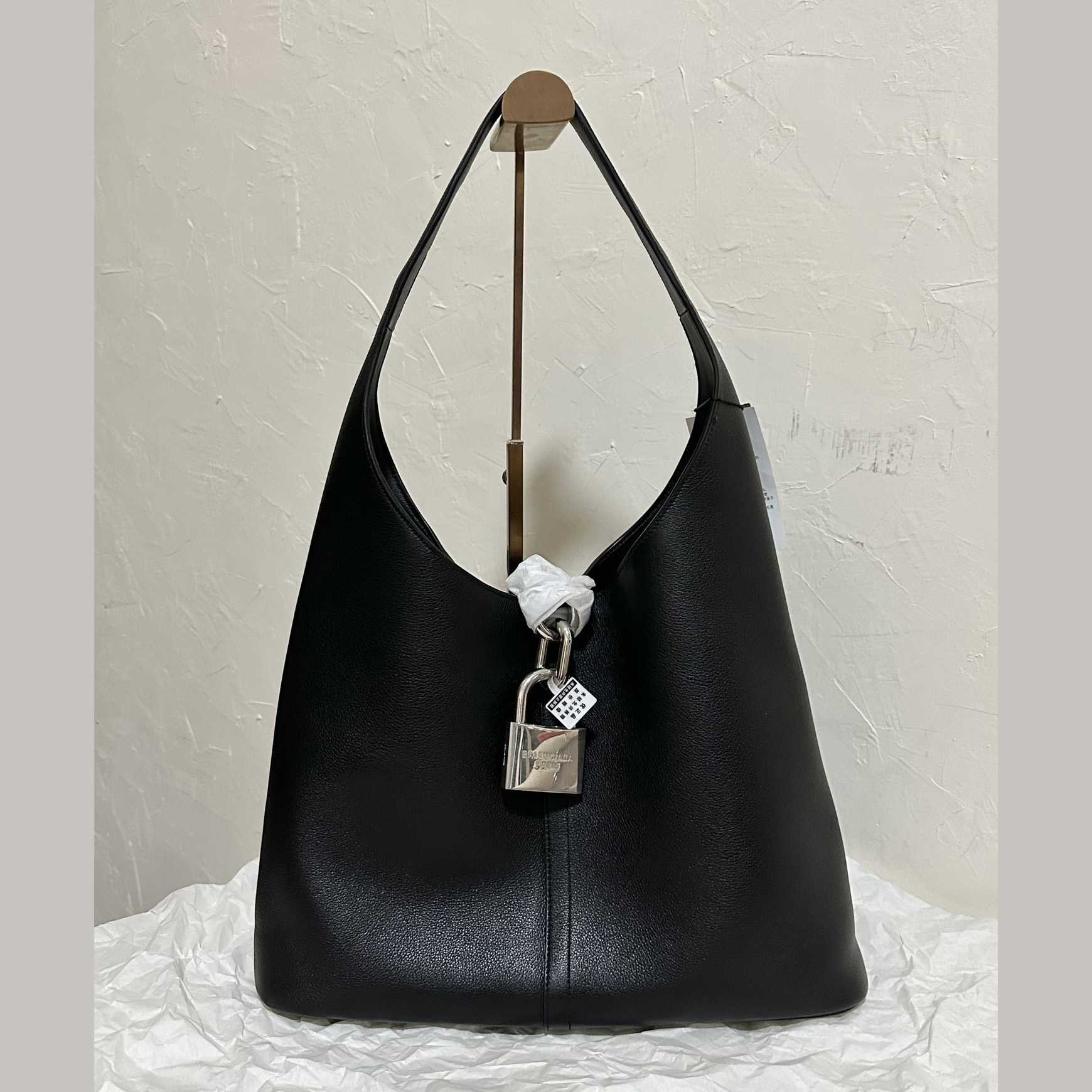 Balenciaga Locker Medium North-South Hobo Bag für Damen in Schwarz<br>
 - EUR FASHION