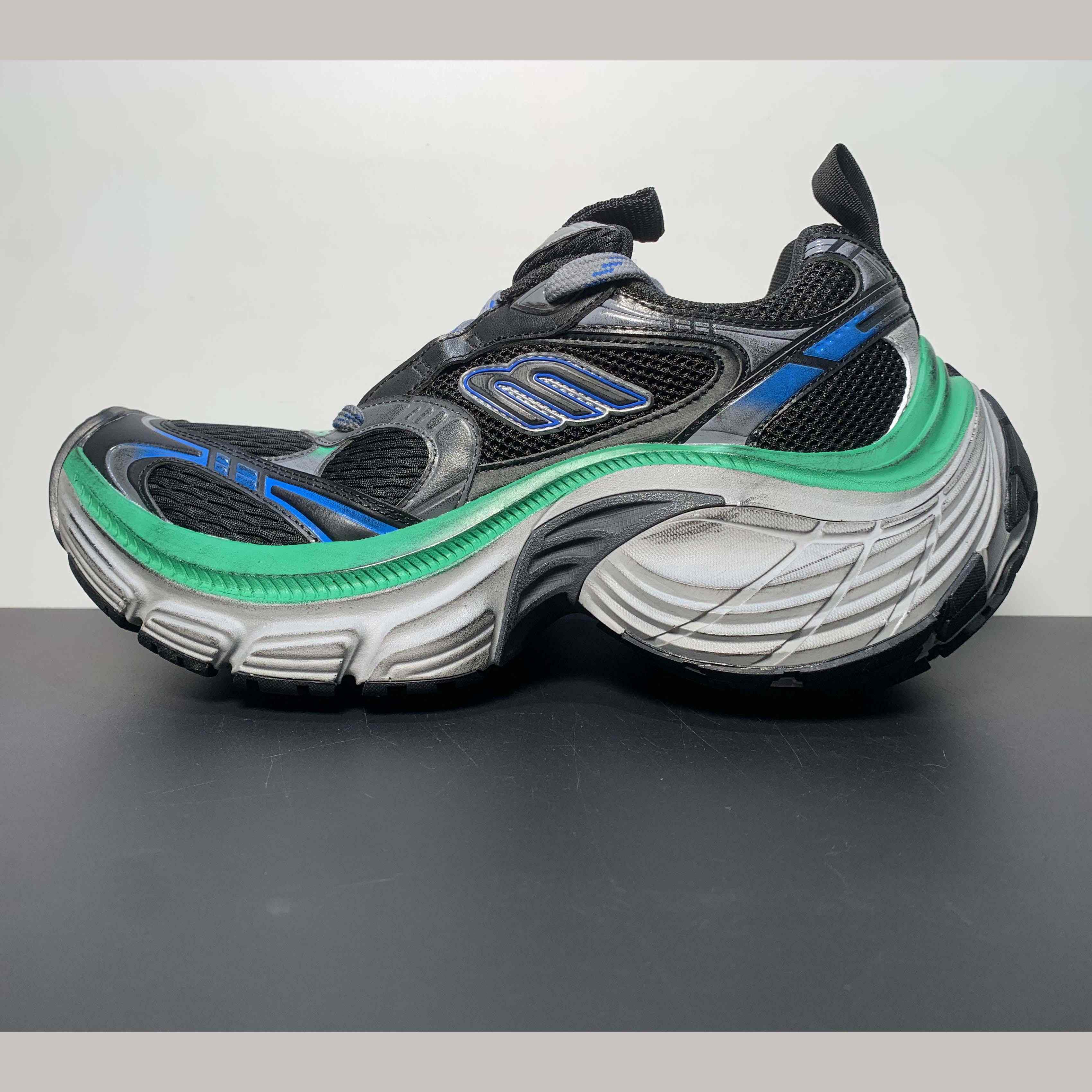 Balenciaga 10XL Sneaker in Schwarz/Grau/Blau/Grün<br>
 - EUR FASHION