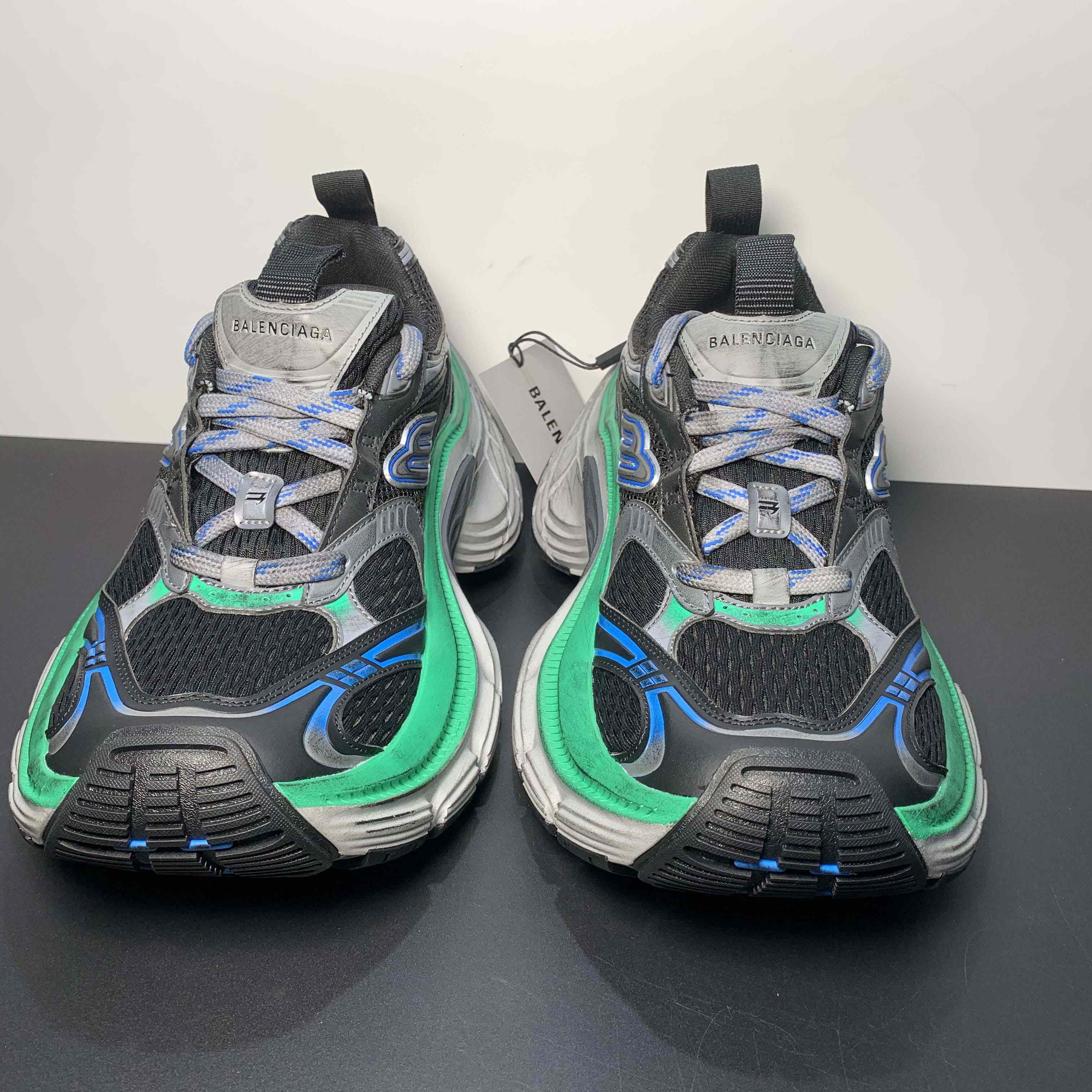 Balenciaga 10XL Sneaker in Schwarz/Grau/Blau/Grün<br>
 - EUR FASHION