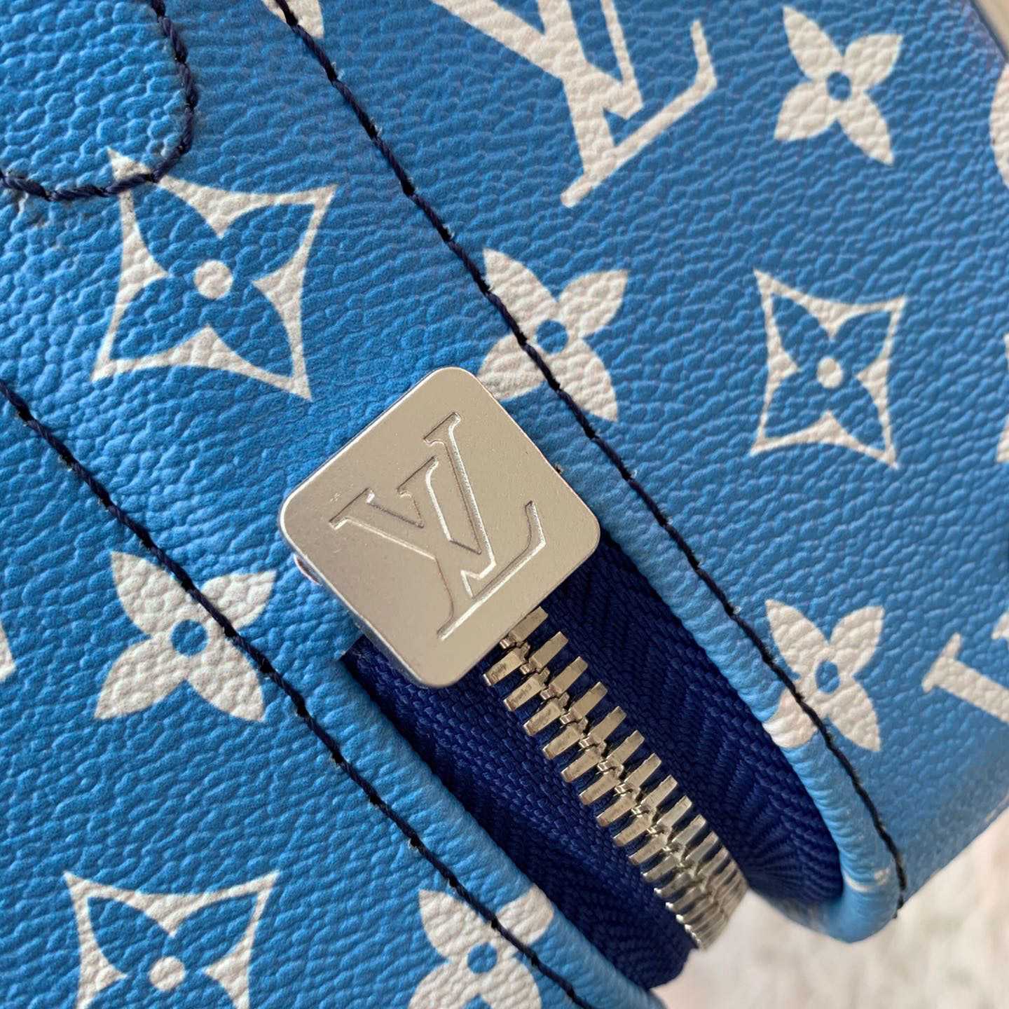 Louis Vuitton Horizon Clouds Monogram 55 Blue - EUR FASHION