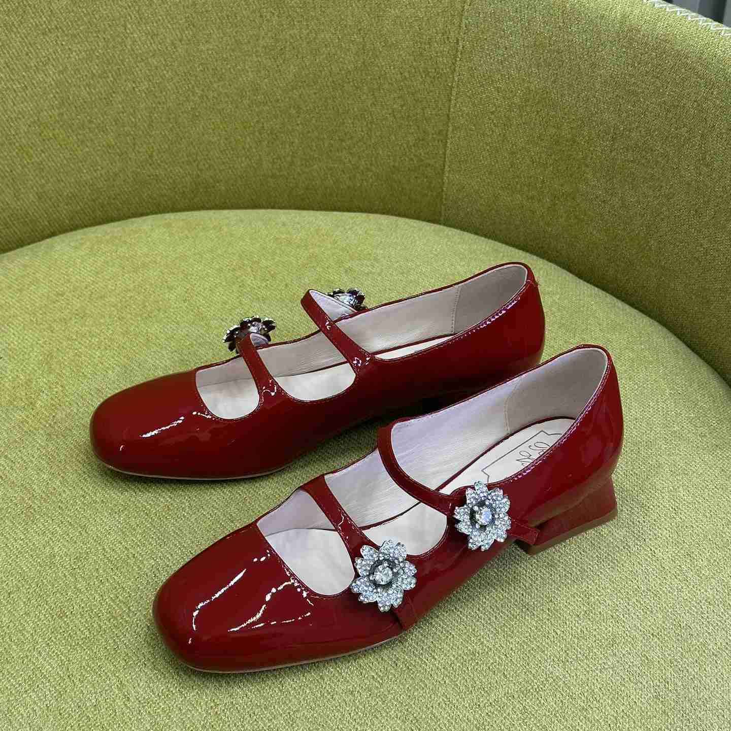 Roger Vivier Bouquet Strass Babies Ballerinas in Patent Leather - EUR FASHION