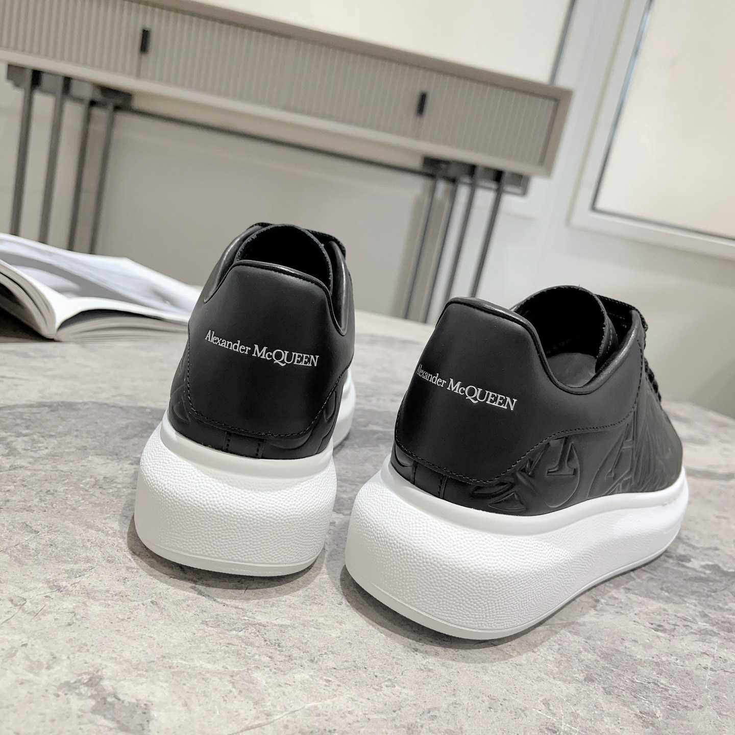 Alexander Mqueen Oversized Sneakers - EUR FASHION