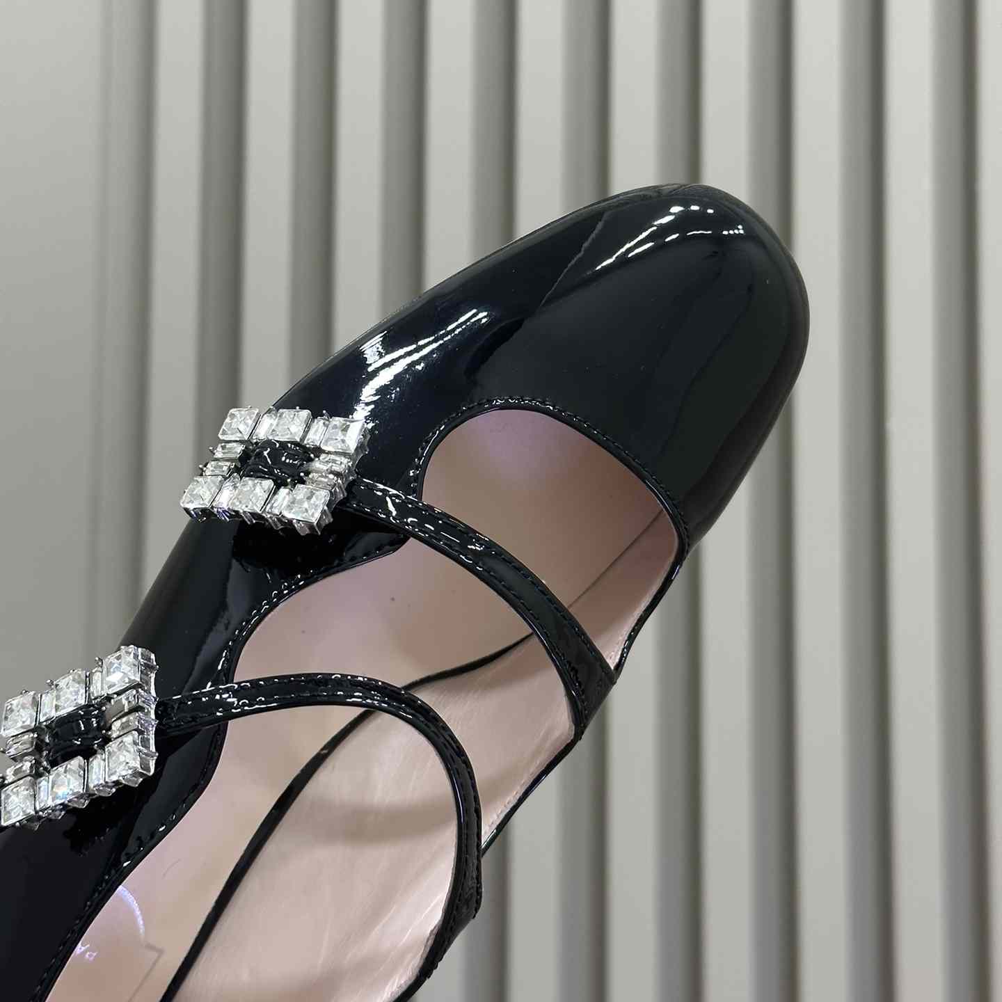 Roger Vivier Trés Vivier Strass Buckle Mini Babies Ballerinas in Patent Leather - EUR FASHION