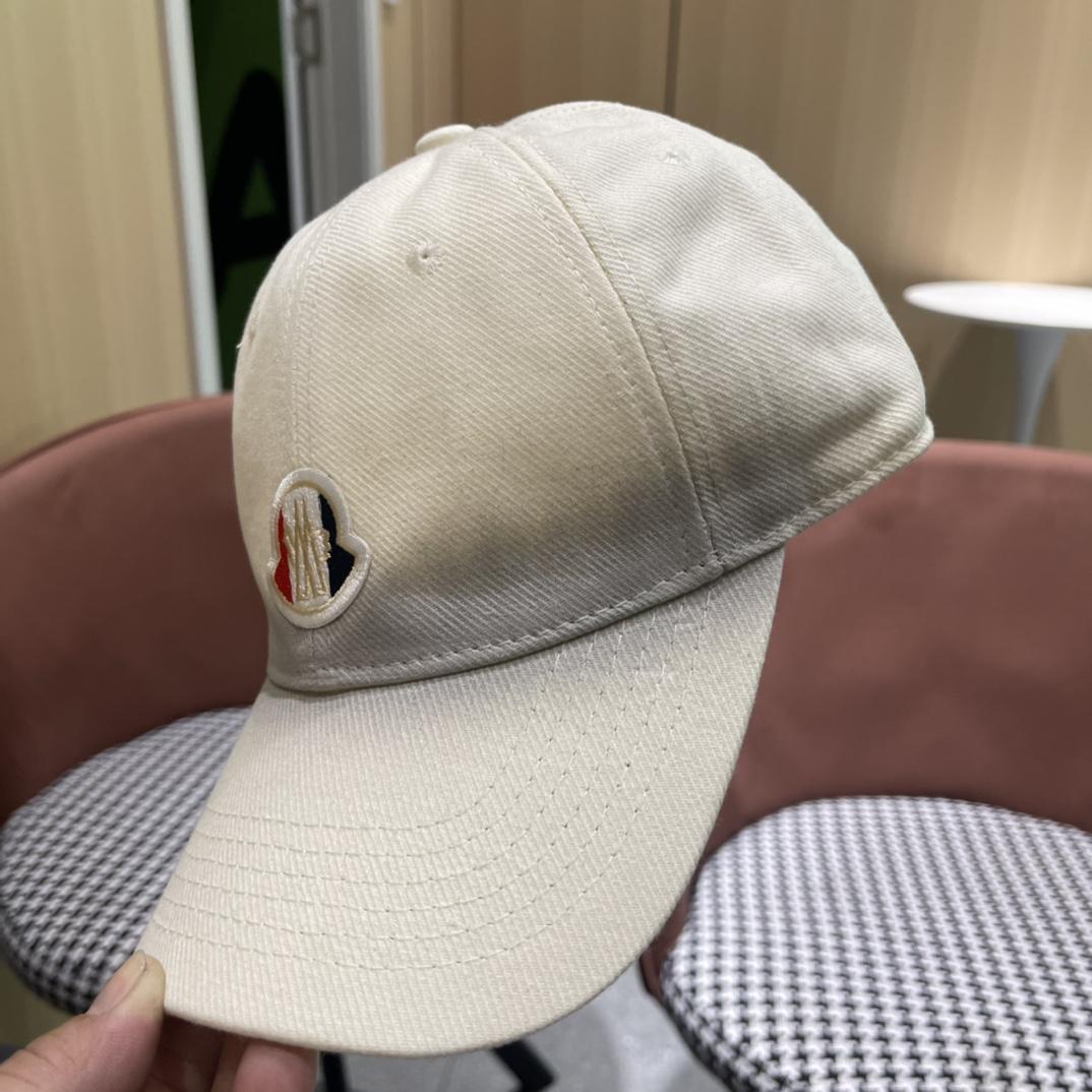 Moncler Cap - EUR FASHION