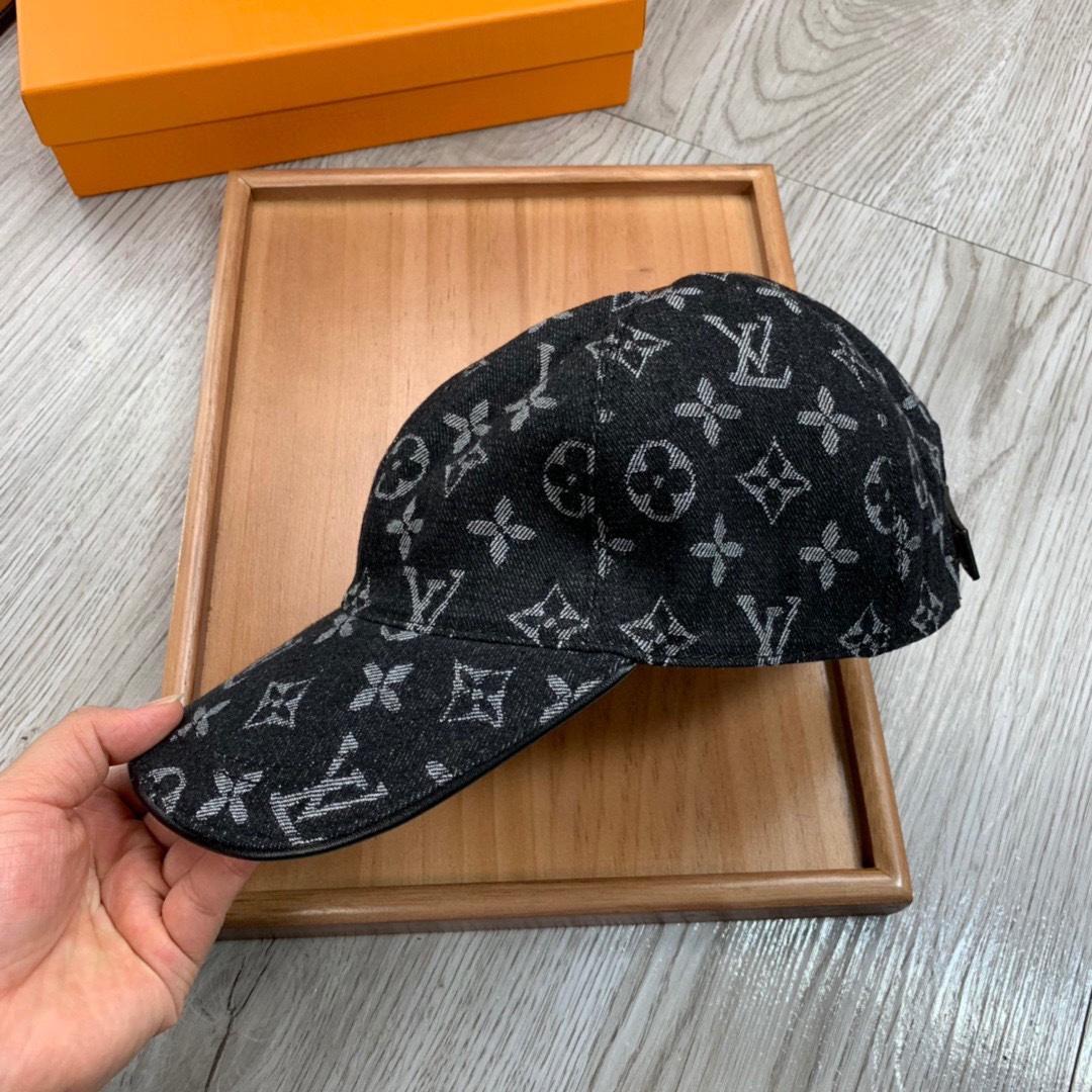 Louis Vuitton Monogram Cap - EUR FASHION