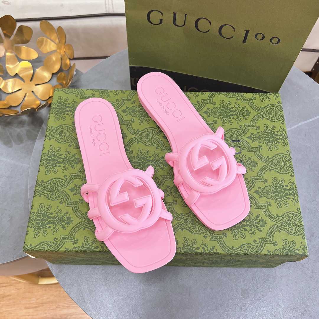 Gucci Women's Interlocking G Slide Sandal - EUR FASHION