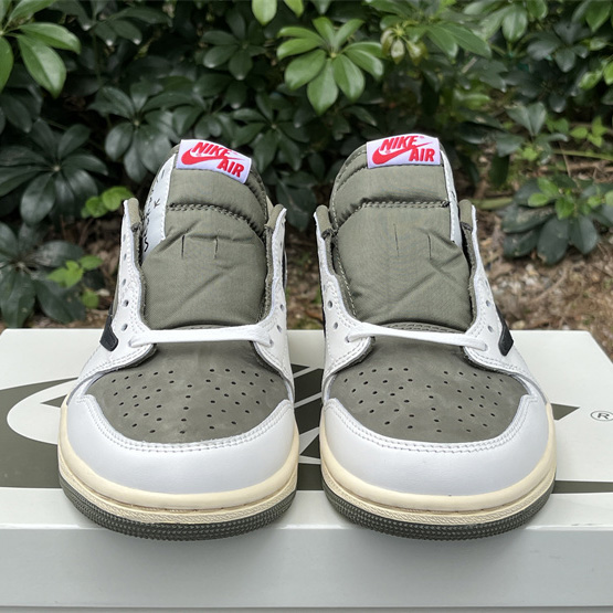 Travis Scott x Air Jordan 1 Low OG Sneaker      DM7866-200 - EUR FASHION