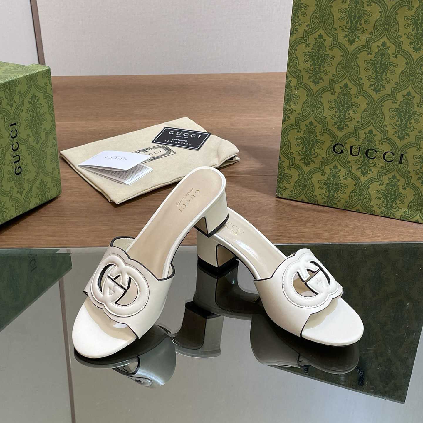 Gucci Women's Interlocking G Slide Sandal  - EUR FASHION