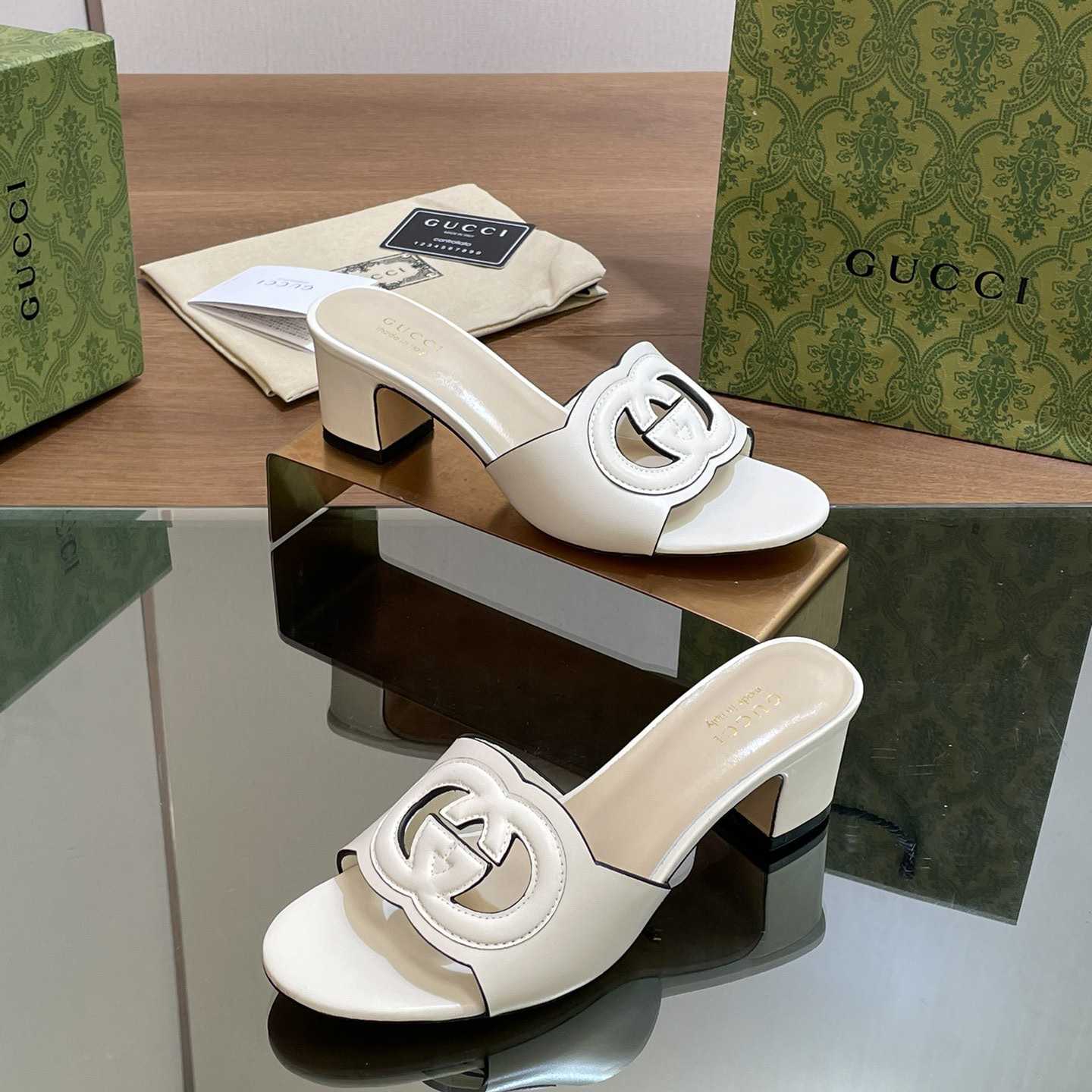 Gucci Women's Interlocking G Slide Sandal  - EUR FASHION