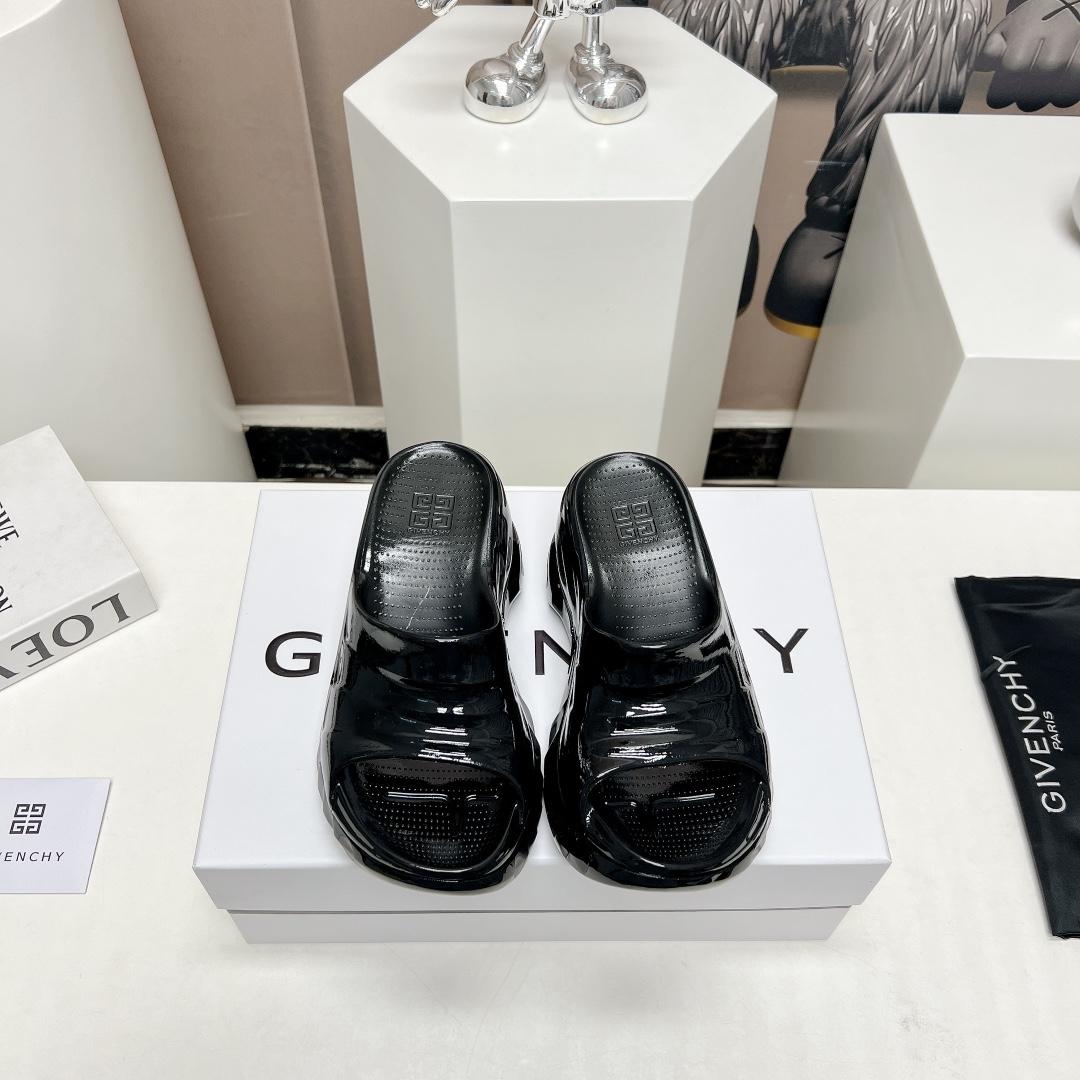 Givenchy Marshmallow Wedge Sandals In Rubber - EUR FASHION