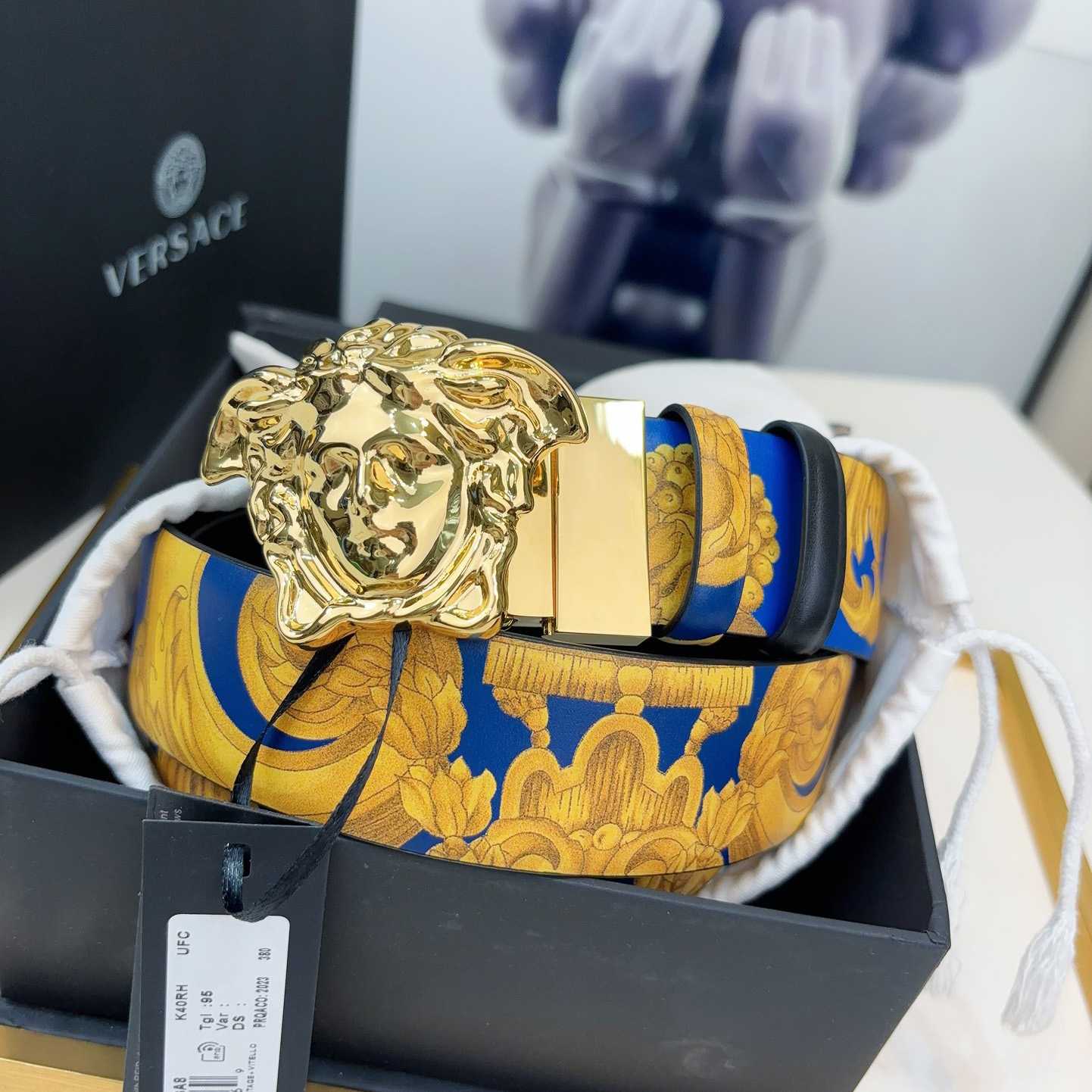 Versace Barocco Reversible Leather Belt    40mm - EUR FASHION