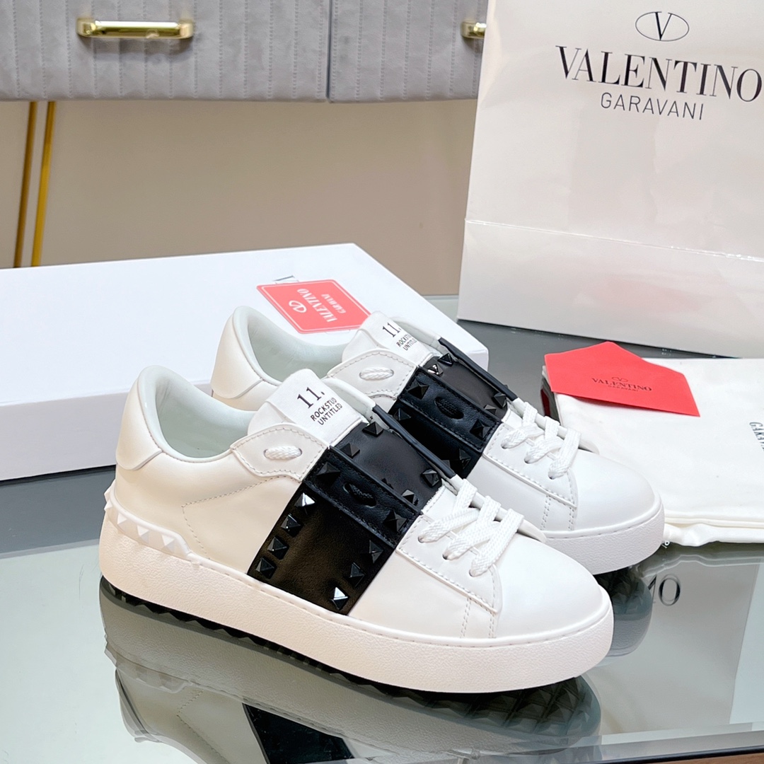 Valenti Garavani Rockstud Untitled Low-top Sneakers - EUR FASHION