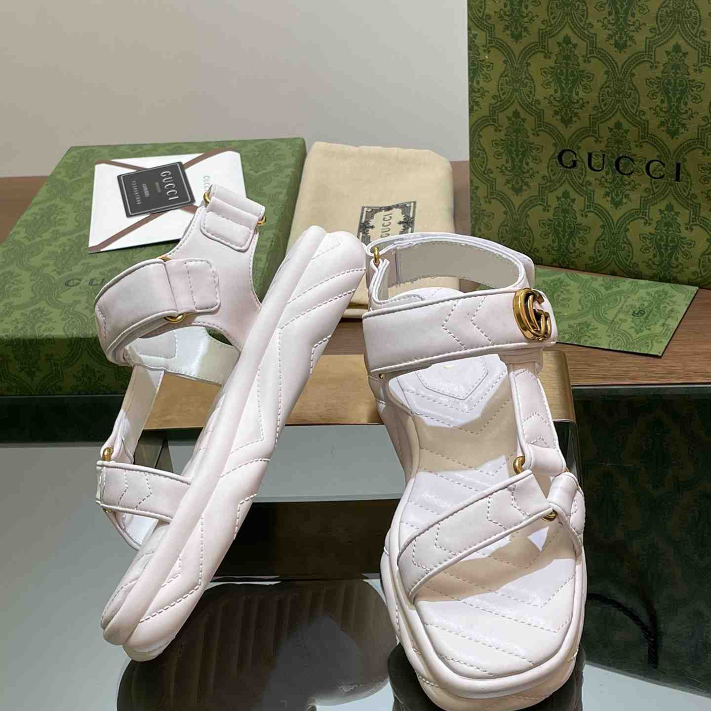 Gucci Women's Double G Sandal - EUR FASHION